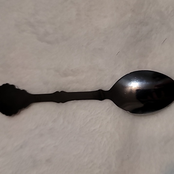 Souvenir Spoon Collectible Trillium Flower - Picture 3 of 5